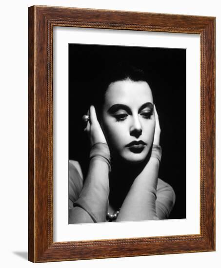 Hedy Lamarr, 1941-null-Framed Photographic Print