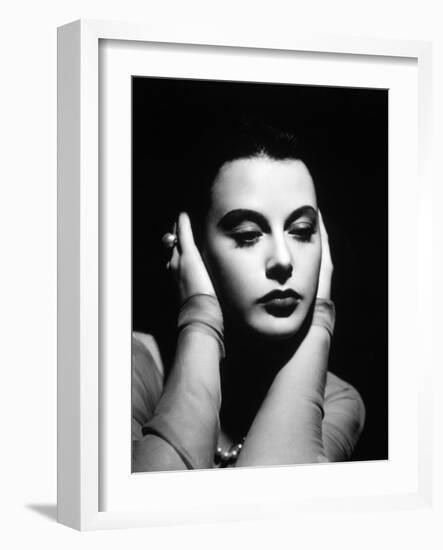 Hedy Lamarr, 1941-null-Framed Photographic Print