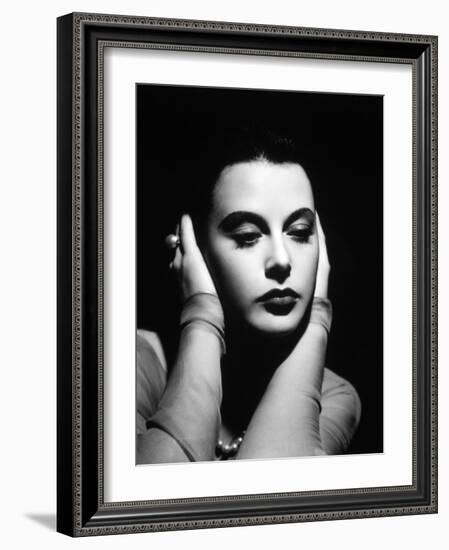 Hedy Lamarr, 1941-null-Framed Photographic Print