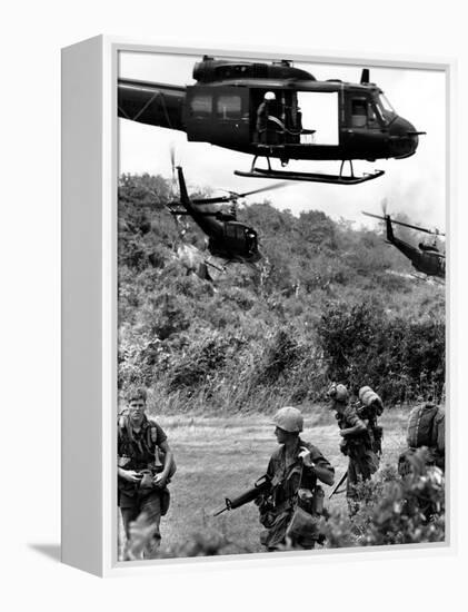 Helicopters Drop Troops-Associated Press-Framed Premier Image Canvas