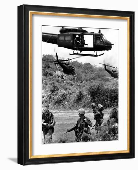 Helicopters Drop Troops-Associated Press-Framed Photographic Print