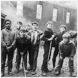 Working Class Children Playing Together in Sheffield-Henry Grant-Photographic Print