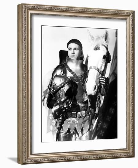 Henry V, Laurence Olivier, 1944, with Horse-null-Framed Photo