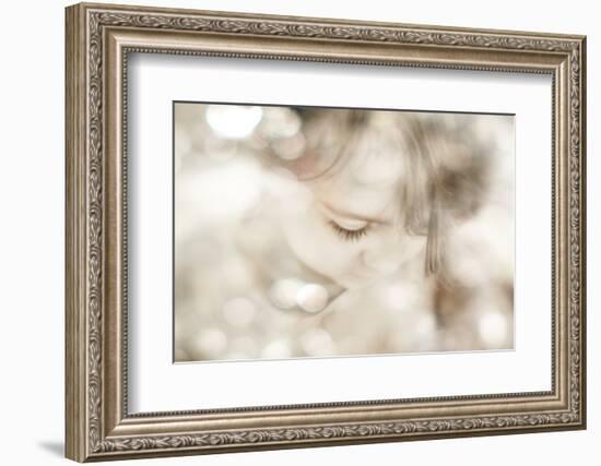 Hi Lite-Mel Brackstone-Framed Photographic Print