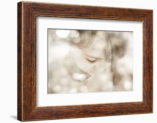 Hi Lite-Mel Brackstone-Framed Photographic Print