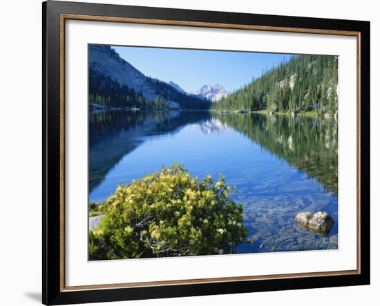 Hidden Lake, Glens Peak, Sawtooth Mountains, Sawtooth National Reservation Area, Idaho, USA-Scott T^ Smith-Framed Photographic Print