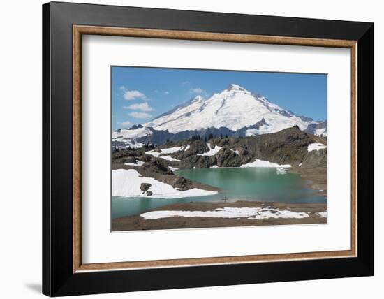 Hikers relaxing at Goat Lake on Ptarmigan Ridge. Mount Baker Wilderness, Washington State-Alan Majchrowicz-Framed Photographic Print