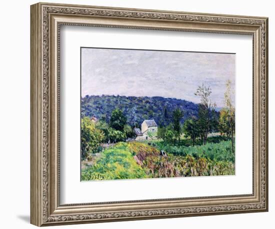 Hills Surrounding Paris, 1879-Alfred Sisley-Framed Giclee Print