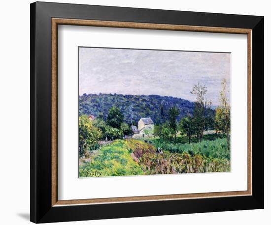 Hills Surrounding Paris, 1879-Alfred Sisley-Framed Giclee Print