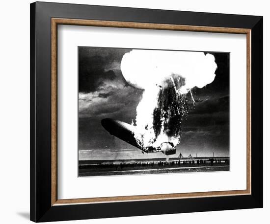 Hindenburg Disaster, May 6th, 1937-Science Source-Framed Premium Giclee Print