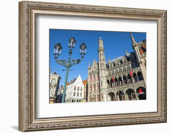 Historium Museum-G&M-Framed Photographic Print