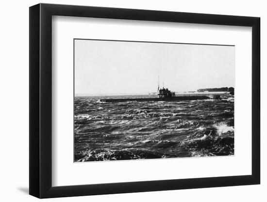 HMS D2 Leaving Portsmouth Harbour-null-Framed Photographic Print