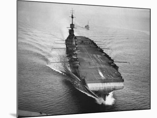 HMS Illustrious, 1942-null-Mounted Photographic Print