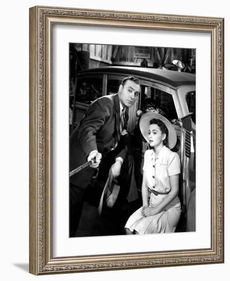 Hold Back The Dawn, Charles Boyer, Olivia Dehavilland, 1941-null-Framed Photo