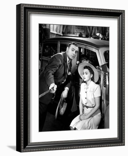 Hold Back The Dawn, Charles Boyer, Olivia Dehavilland, 1941-null-Framed Photo