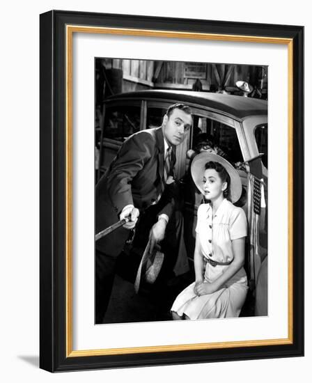 Hold Back The Dawn, Charles Boyer, Olivia Dehavilland, 1941-null-Framed Photo