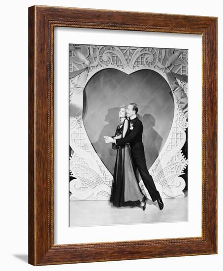 Holiday Inn, 1942-null-Framed Photographic Print