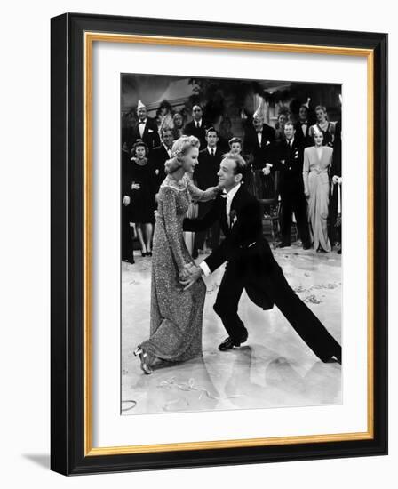 Holiday Inn, Marjorie Reynolds, Fred Astaire, 1942-null-Framed Photo