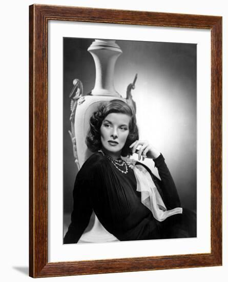 Holiday, Katharine Hepburn, 1938-null-Framed Photo