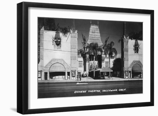 Hollywood, California Chinese Theatre View Photograph - Hollywood, CA-Lantern Press-Framed Art Print