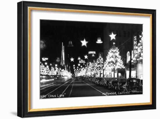 Hollywood, California - Santa Claus Lane Parade on Hollywood Blvd-Lantern Press-Framed Art Print