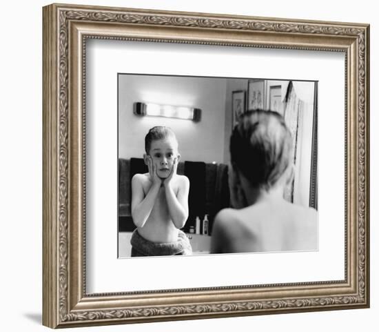 Home Alone-null-Framed Photo