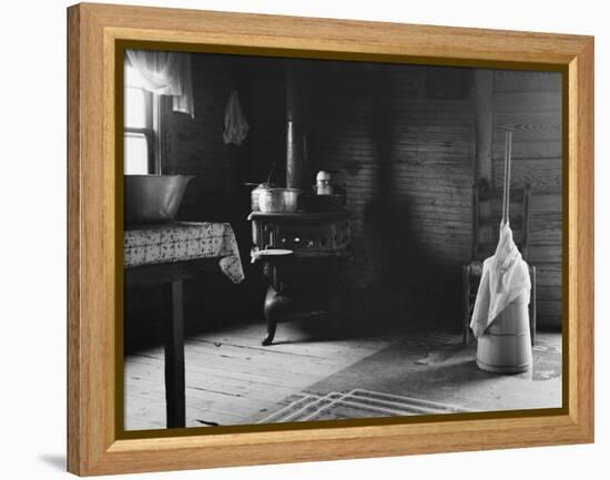 Home of tobacco sharecropper North Carolina, 1939-Dorothea Lange-Framed Premier Image Canvas