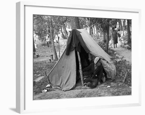 Homeless Boy, 1937-Russell Lee-Framed Photographic Print