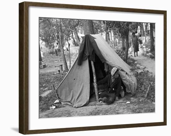 Homeless Boy, 1937-Russell Lee-Framed Photographic Print