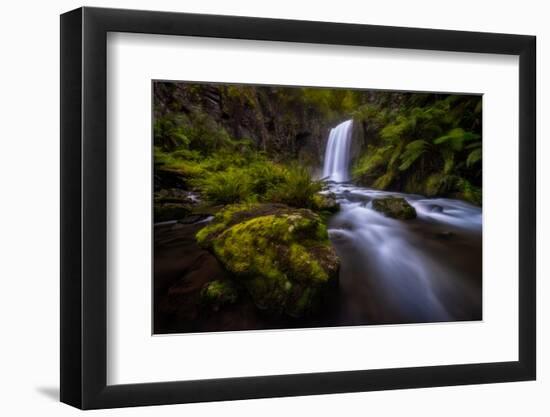 hopetoun-falls-1-Lincoln Harrison-Framed Photo