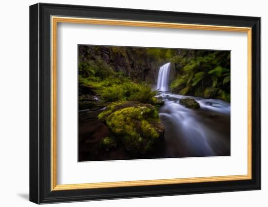 hopetoun-falls-1-Lincoln Harrison-Framed Photo