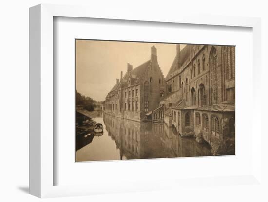 'Hôpital Saint-Jean', c1928-Unknown-Framed Photographic Print