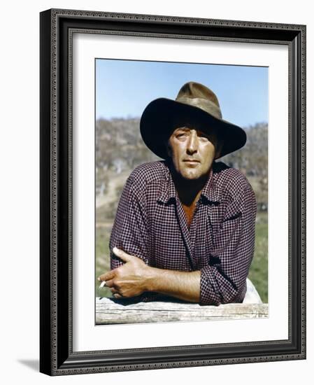 Horizons sans Frontieres THE SUNDOWNERS by Fred Zinnemann with Robert Mitchum, 1960 (photo)-null-Framed Photo