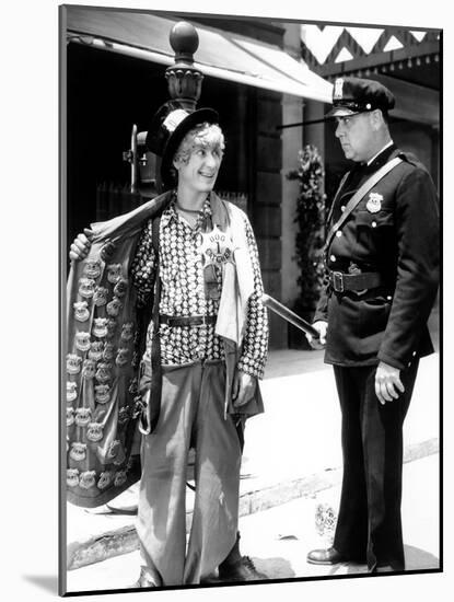 Horse Feathers, Harpo Marx, Ben Taggart, 1932-null-Mounted Photo