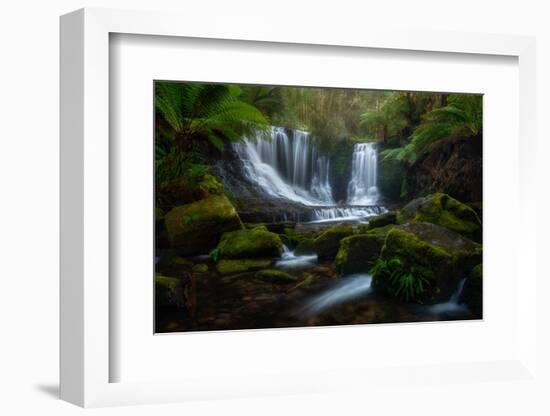 horseshoe-falls-1-Lincoln Harrison-Framed Photo