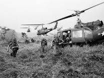 Vietnam War U.S. Troops-Horst Faas-Photographic Print