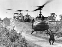 Vietnam War Helicopter Landing-Horst Faas-Photographic Print