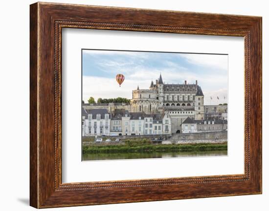 Hot-air balloon in the sky above the castle, Amboise, UNESCO World Heritage Site, Indre-et-Loire, L-Francesco Vaninetti-Framed Photographic Print