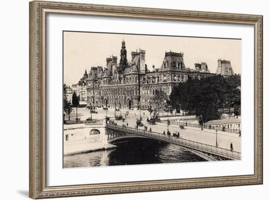 Hôtel De Ville and the Pont D'Arcole, 1900-null-Framed Giclee Print