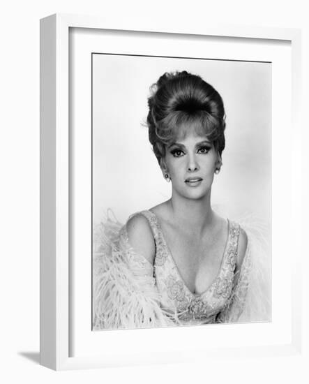 Hotel Paradiso, Gina Lollobrigida, 1966-null-Framed Photo