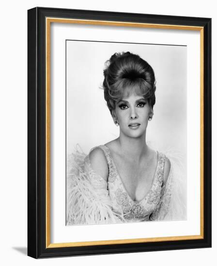 Hotel Paradiso, Gina Lollobrigida, 1966-null-Framed Photo