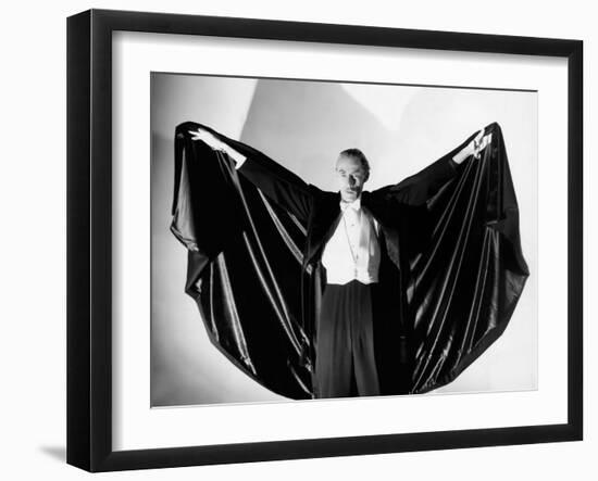 House of Dracula, John Carradine, 1945-null-Framed Photo