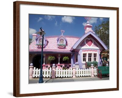 inside minnie mouse house disney world inside minnie mouse house disney world