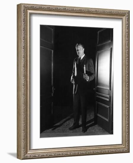 House on Haunted Hill, Vincent Price, 1959-null-Framed Photo