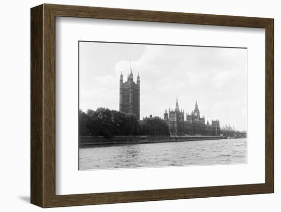 Houses of Parliament. 21st August 1971-Staff-Framed Photographic Print