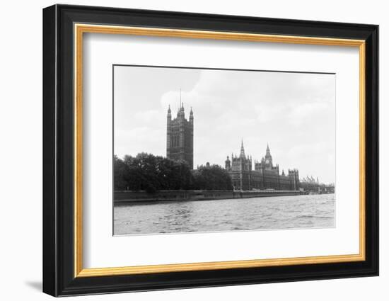 Houses of Parliament. 21st August 1971-Staff-Framed Photographic Print