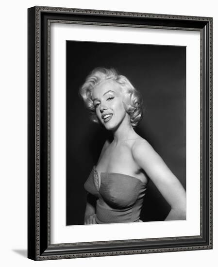 HOW TO MARRY A MILLIONAIRE, 1953 directed by JEAN NEGULESCO Maeilyn Monroe (b/w photo)-null-Framed Photo