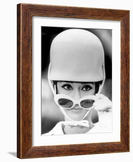 How to Steal a Million, Audrey Hepburn, 1966-null-Framed Photo