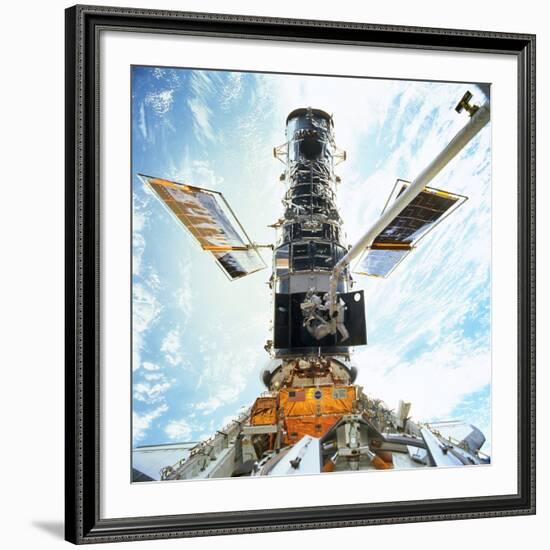 Hubble Servicing-null-Framed Photographic Print