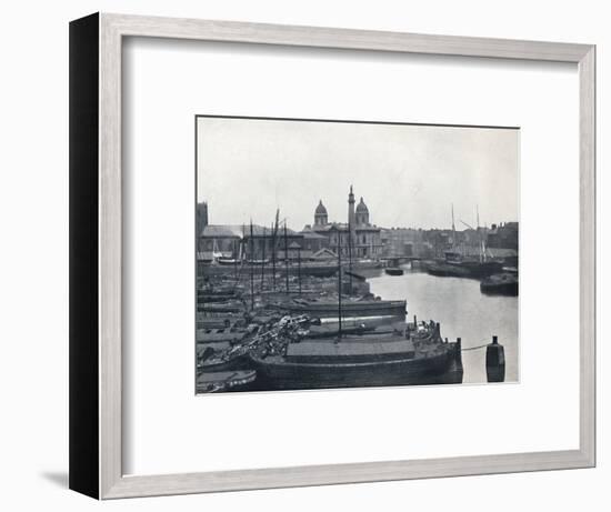 'Hull - Prince's Dock: With The Wilberforce Memorial and Dock Offices', 1895-Unknown-Framed Photographic Print